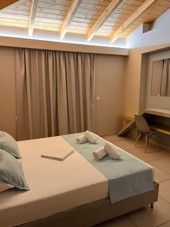 Oro Hotel Skiathos Town Ngoại thất bức ảnh