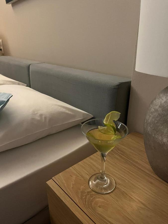 Oro Hotel Skiathos Town Ngoại thất bức ảnh